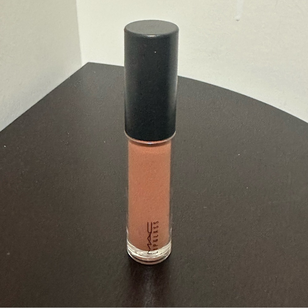 NEW FULL SIZE MAC LIP GLASS IN SHADE SPRITZ